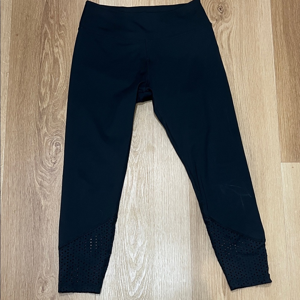 Beyond Yoga Sz Med Crop leggings